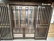 【リフォーム中】玄関扉交換、玄関ポーチタイル張り、照明交換、モニター付きインターホン新設を予定しております。