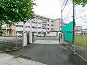 八王子市立四谷中学校迄1120ｍ