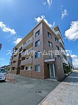 マルチ白河 401 ｜ 愛知県豊橋市白河町96（賃貸マンション2LDK・4階・64.30㎡） その1