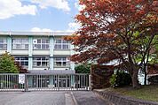 石部南小学校 1580m