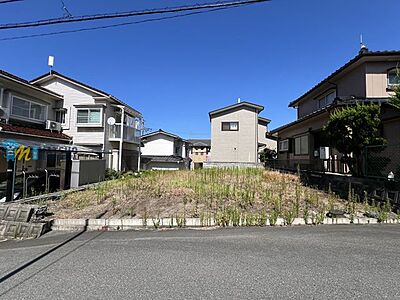 外観：日当たりのいい土地です。