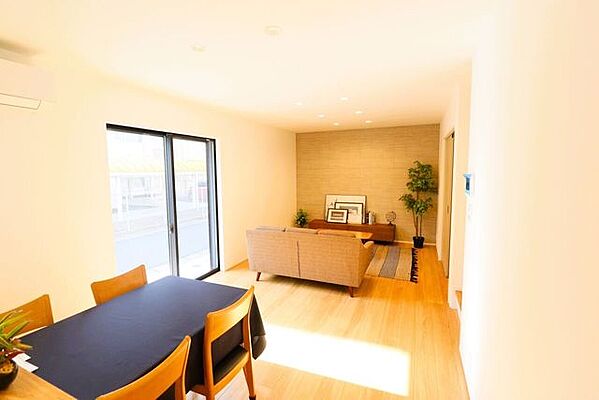 リビング/ダイニング 中古戸建 北名古屋市鹿田西赤土　全7区画