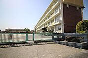 師勝西小学校 190m