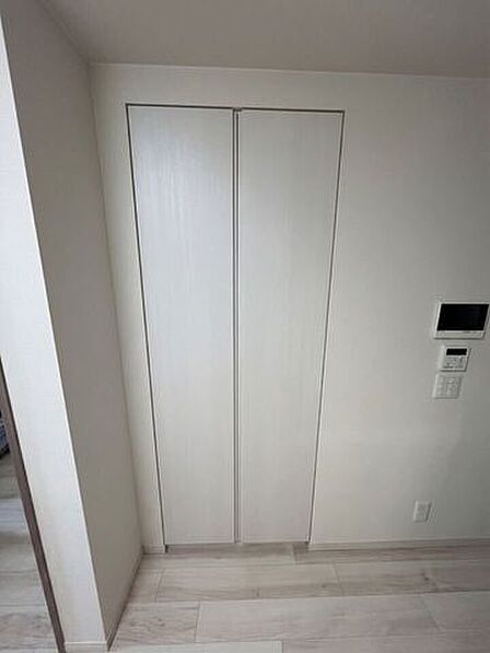 ※こちらの写真は家具等を消す加工を行っております