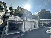 現地空き家になっていますので即日見学可能です♪ぜひご内覧ください♪現地（2024年10月）撮影