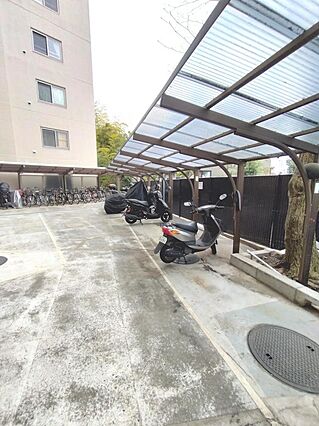 バイク置き場