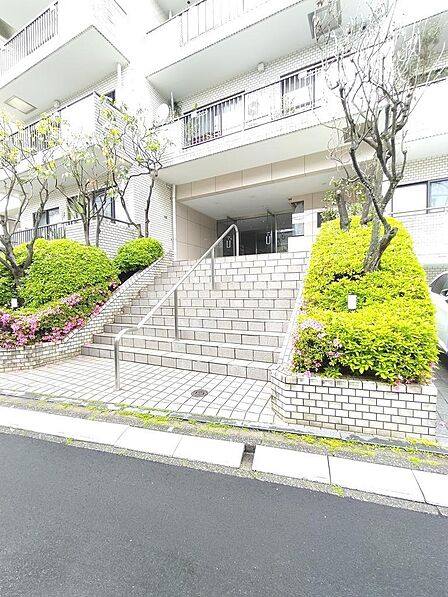 エントランスアプローチ