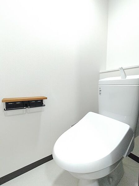 ウォシュレット一体型トイレ