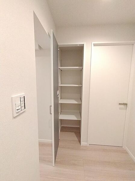 収納。廊下部分