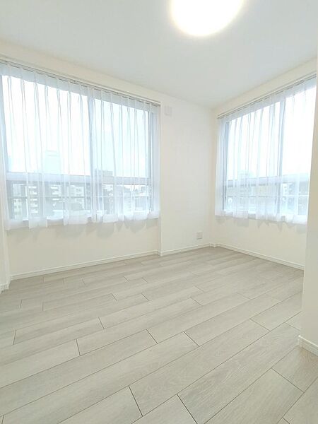 洋室を拡大表示