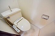 ★温水洗浄便座付きのトイレです★
