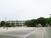 調布市立第八中学校 520m