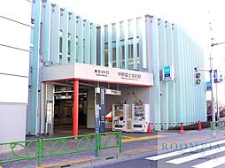 中野富士見町駅(東京メトロ 丸ノ内線) 徒歩20分。 1580m