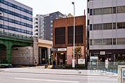 曙橋駅(都営地下鉄 新宿線) 990m