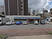 ローソン　東区泉三丁目店