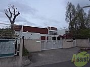神戸市立若草小学校 758m