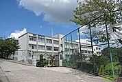 神戸市立伊川谷中学校 2284m
