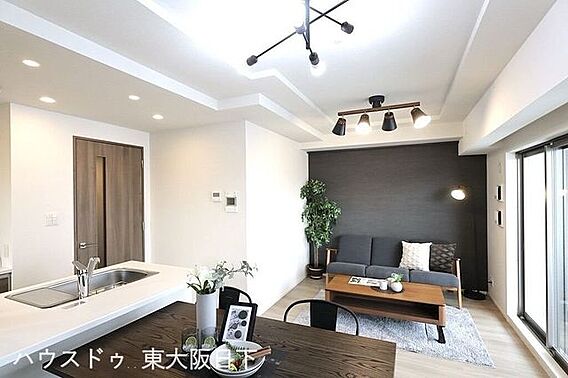 ・八戸ノ里駅徒...