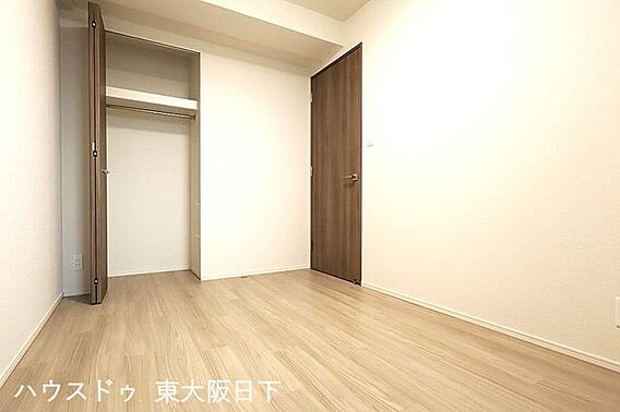 洋室5.5帖：...