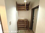 玄関：たっぷり収納できるシューズボックスの付いた玄関です♪