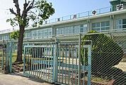 東大阪市立玉川中学校 1510m