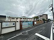 枚岡カトリック幼稚園●保育日時_月～金曜9:00～14:00●対象年齢_1歳児～5歳児●休園日_土曜/日曜●定員数_232名 400m