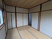 二階にも和室があります。