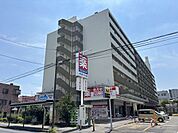 ウエルシア川口栄町店 540m