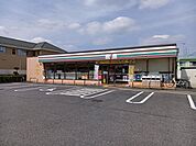 セブンイレブン川口前川2丁目店 162m
