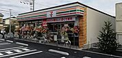 セブン-イレブン 川口戸塚鋏町北店 70m