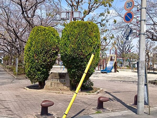 周辺を拡大表示