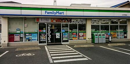 ファミリーマート 川口戸塚東店 210m