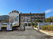 大津市立南郷中学校 徒歩9分。 690m