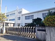 草津市立笠縫小学校 徒歩9分。 720m