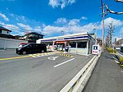 ローソン大津仰木の里東店 徒歩16分。 1230m