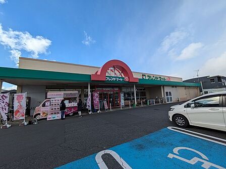 フレンドマート草津大路店 徒歩12分。 950m