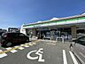周辺：ファミリーマート吉祥院東前田店 徒歩5分。 330m