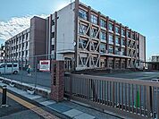 大津市立堅田中学校 徒歩11分。 850m