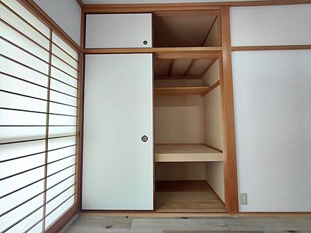 エリアの特性や周辺環境についての情報提供も行っています。物件だけでなく、地域の暮らしやすさも含めてご確認いただけます