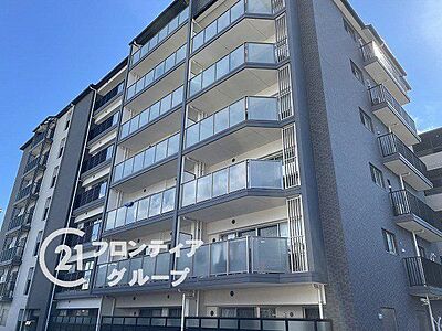 外観:本マンションは令和4年11月新築でRC造の地上7階建ての物件です。圧倒的な存在感を放つモダンな造形と選び抜かれた素材が織りなす風格ある外観! 外観:本マンションは令和4年11月新築でRC造の地上7階建ての物件です。圧倒的な存在感を放つモダンな造形と選び抜かれた素材が織りなす風格ある外観!