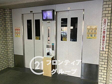 清掃の行き届いた共用部は、住まう方々の意識の高さが伺える素敵な空間ですね!細かな部分までこだわりを感じる設計が、マンションライフの満足度をさらに高めてくれそうですね!