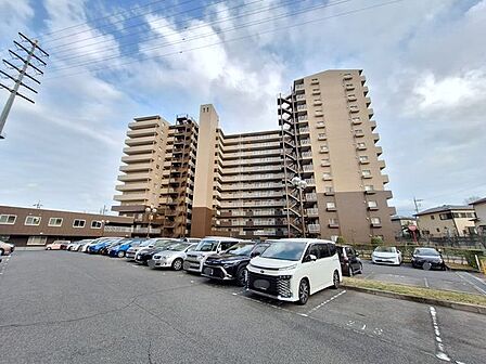 住宅購入の流れや必要な手続きについて、順を追ってご説明しています。はじめての方でも安心してご相談いただける環境を整えています