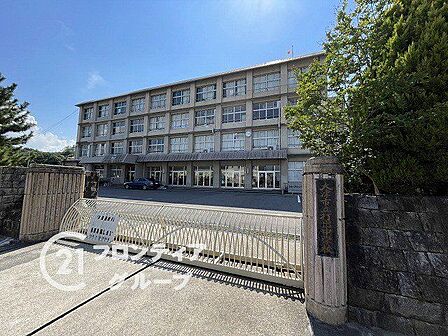 大津市立打出中学校 徒歩28分。 2200m