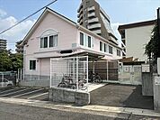アイグラン保育園【受入れ可能年齢】産休あけから5歳　【駐車場】5台　【特徴】心の基地となれるよう愛ある保育を職員一同目指しています。こどもたちには自分の未来を自分で見つけられるように自己肯定感を高…