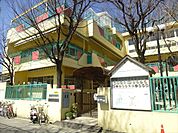 ほしざき保育園【ほしざき保育園】・人間として「生きる力」の土台をしっかりとつくります。・子育てのパートナーとして、保護者と保育園と共に子育てについて学び、考えます。 980m