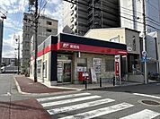 名古屋新瑞橋郵便局「駐車場」近隣に3台あり　「郵便窓口」平日9時〜17時　「貯金窓口」平日9時〜16時　「ATM」平日8時〜21時、土・日・祝9時〜18時　「保険窓口」平日9時〜16時 550m