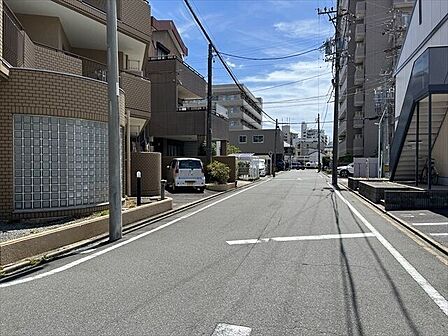 【南側前面道路】