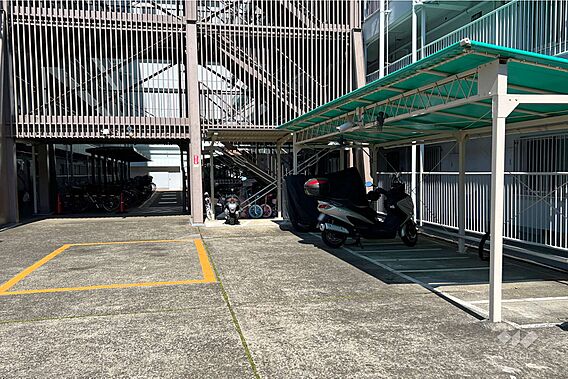 バイク置場