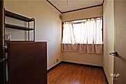 2階洋室約3.0帖納戸としても使用が可能です。
