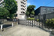 駐車場の出入り口